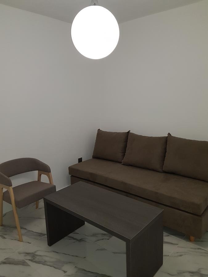 Les Palmiers Petrou Apartments Larnaca Exterior photo